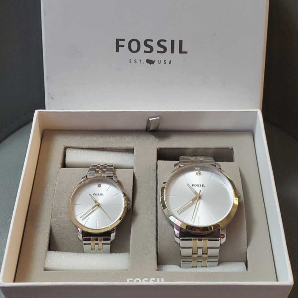 FOSSIL HIS&HERS⌚️ Brand New